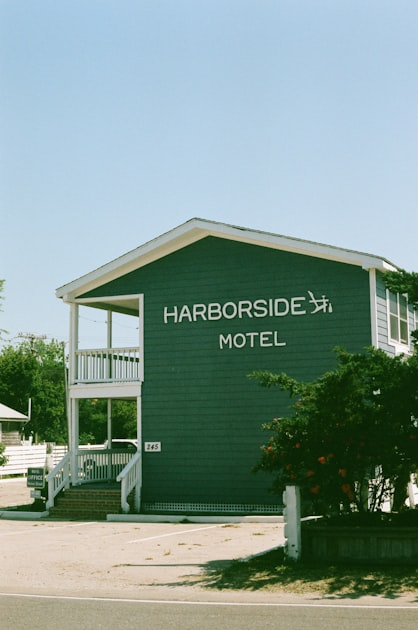 Dining Options Near Chocolate Lake